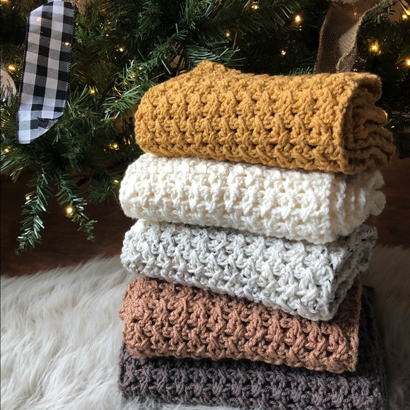 Accessories - Lovely hand crochet scarf